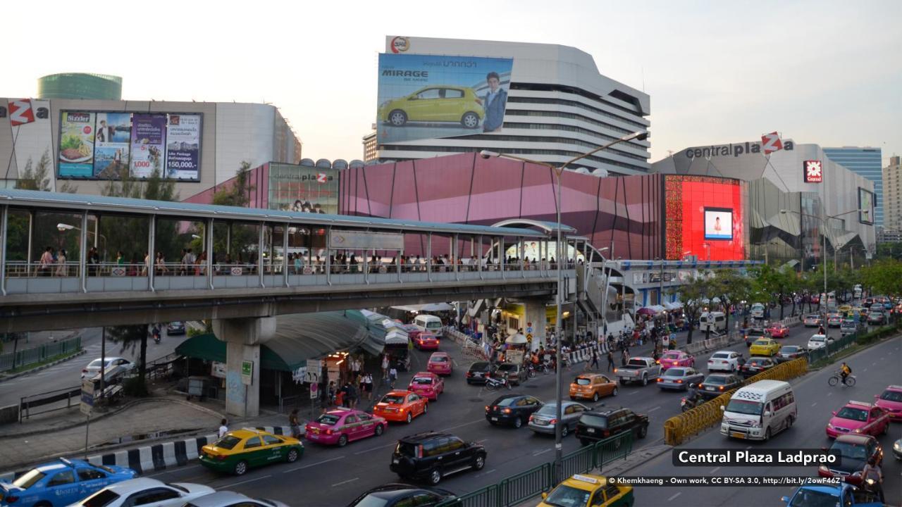 Aryan Suites Hotel Bangkok Exterior foto